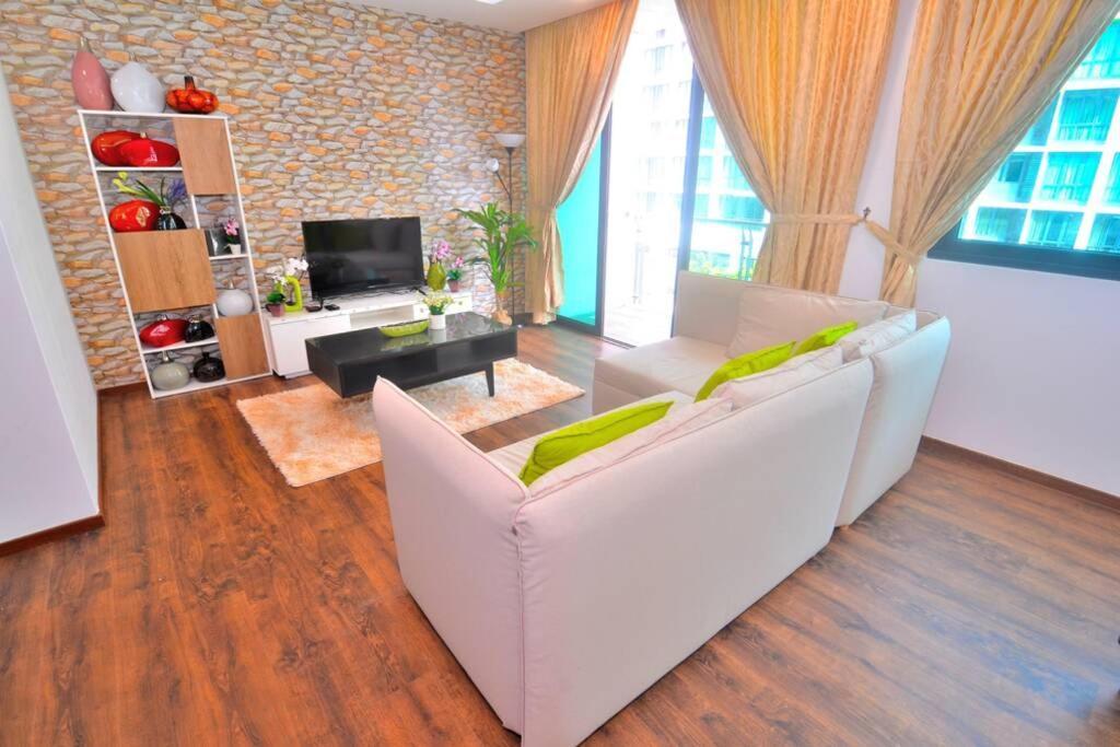 Vivacity Jazz Suite New Luxury Vivacity Cozy Home Lv8 Kuching Exterior photo